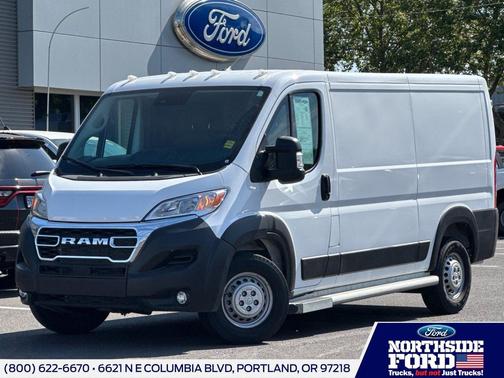 Bright White Clearcoat 2025 RAM ProMaster 2500 Tradesman