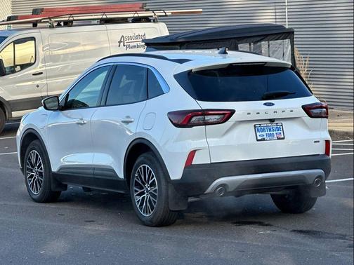 2024 Ford Escape PHEV SE