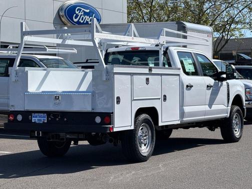 Oxford White 2026 Ford F-350 XL