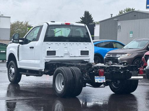 Oxford White 2026 Ford F-350 XL