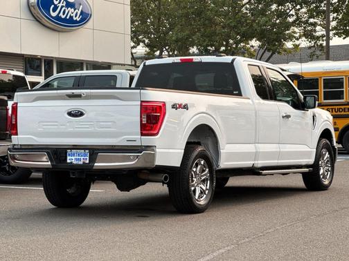 Oxford White 2022 Ford F-150 XLT