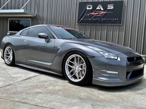 2009 Nissan GT-R Base AWD 2dr Coupe