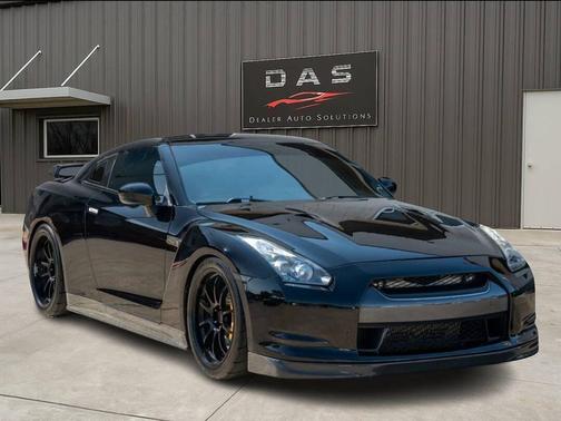 2010 Nissan GT-R Premium
