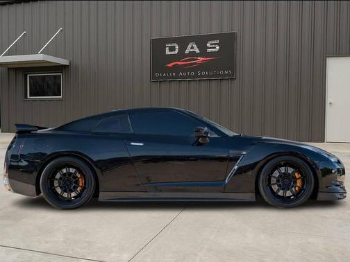 2010 Nissan GT-R Premium