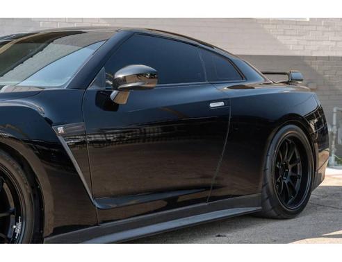 2010 Nissan GT-R Premium