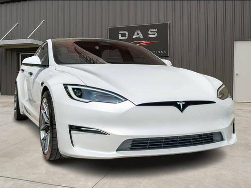 2024 Tesla Model S Plaid