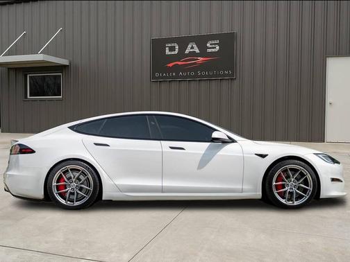 2024 Tesla Model S Plaid