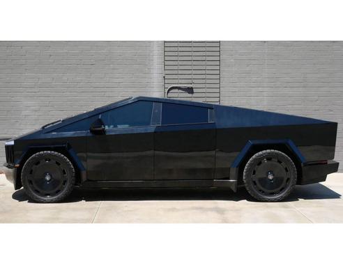 2024 Tesla Cybertruck All-Wheel Drive