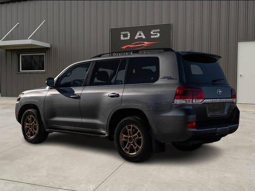 2021 Toyota Land Cruiser Base