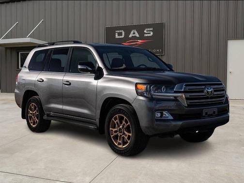 2021 Toyota Land Cruiser Base