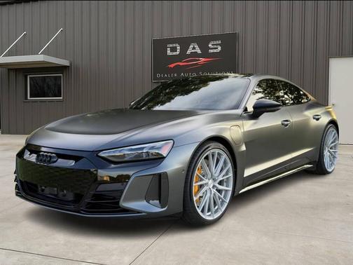 2022 Audi RS e-tron GT quattro