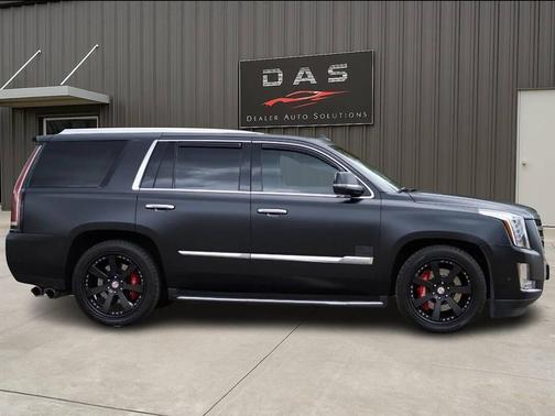 2017 Cadillac Escalade Luxury