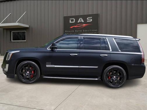 2017 Cadillac Escalade Luxury