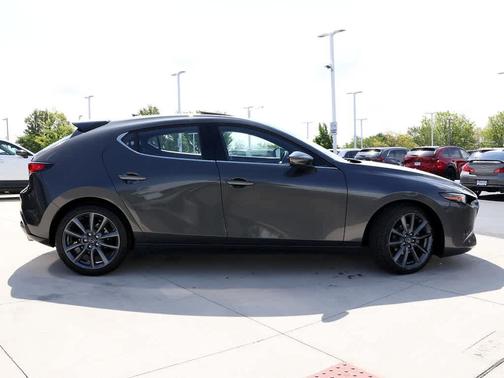 Machine Gray Metallic 2022 Mazda Mazda3 FWD w/Premium Package