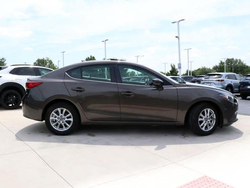 2016 Mazda Mazda3 i Touring