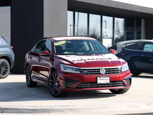 2017 Volkswagen Passat 1.8T R-Line