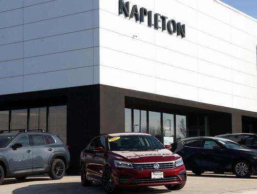 2017 Volkswagen Passat 1.8T R-Line