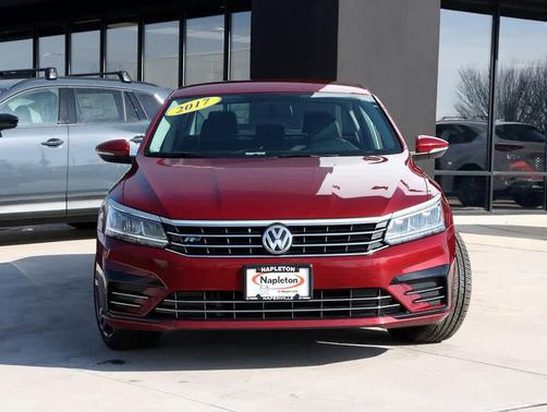 2017 Volkswagen Passat 1.8T R-Line