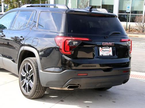 2021 GMC Acadia SLT