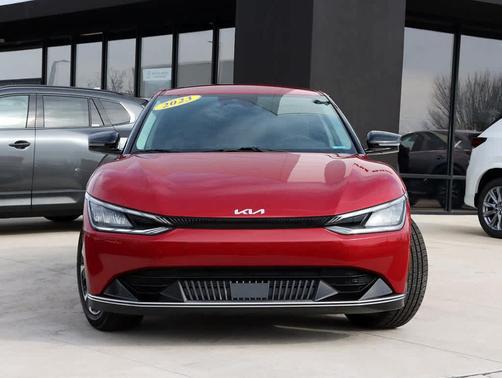 2022 Kia EV6 Wind