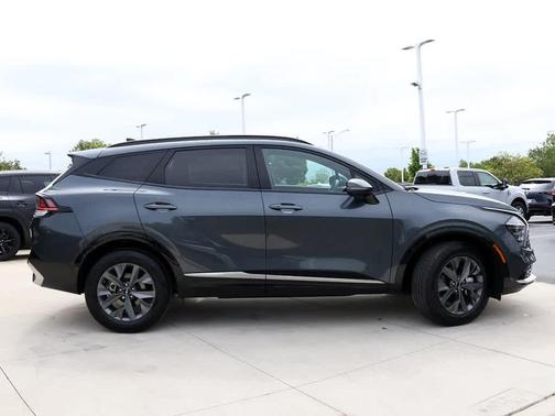 Gravity Gray 2025 Kia Sportage Hybrid SX-Prestige