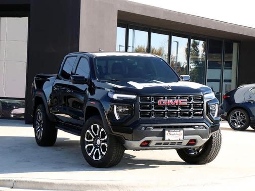 2024 GMC Canyon AT4