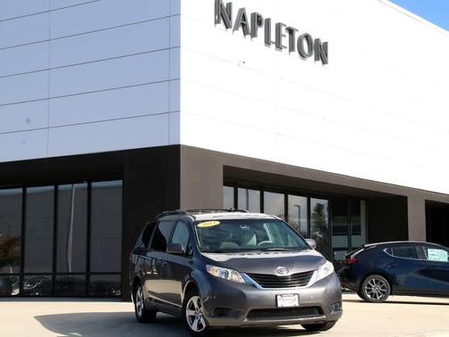 2013 Toyota Sienna LE