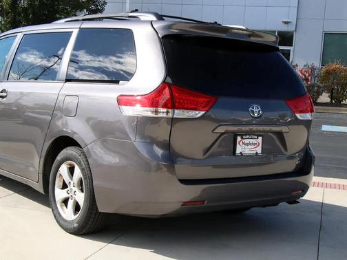 2013 Toyota Sienna LE