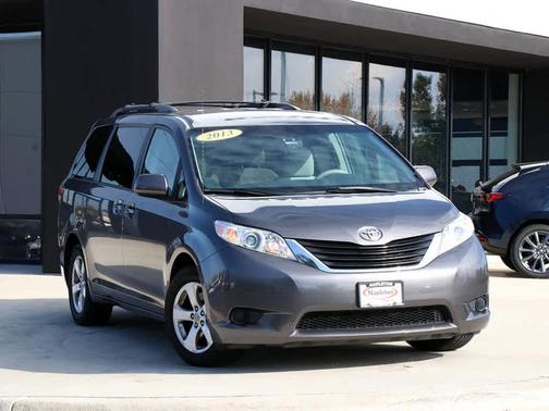 2013 Toyota Sienna LE