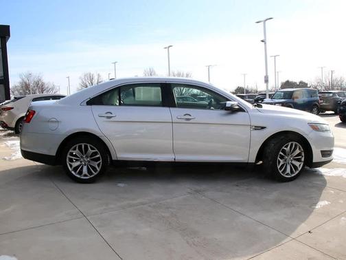 2014 Ford Taurus Limited