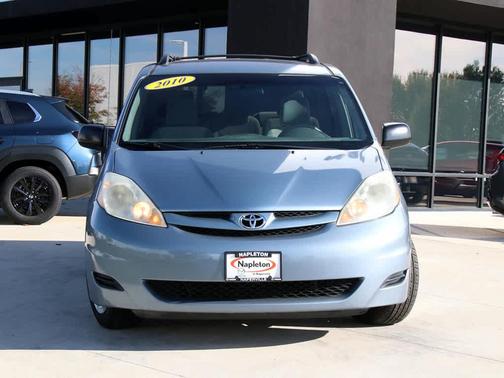 2010 Toyota Sienna LE