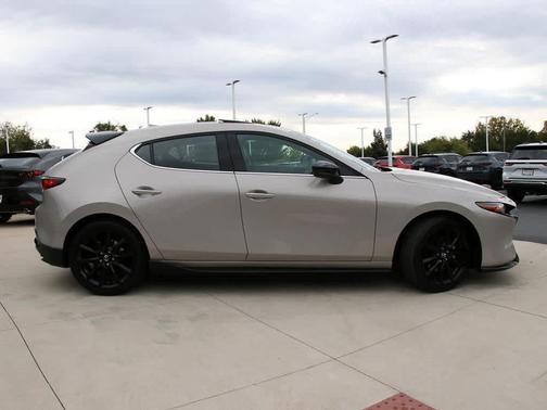 2025 Mazda Mazda3 Premium Plus