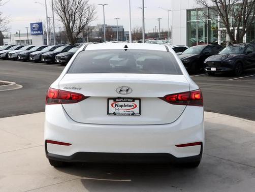 2019 Hyundai Accent SE