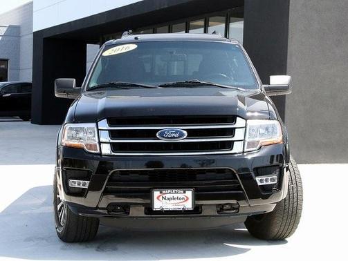 Photo 5 of 31 of 2016 Ford Expedition XLT