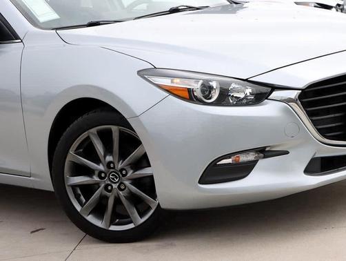 2018 Mazda Mazda3 Touring