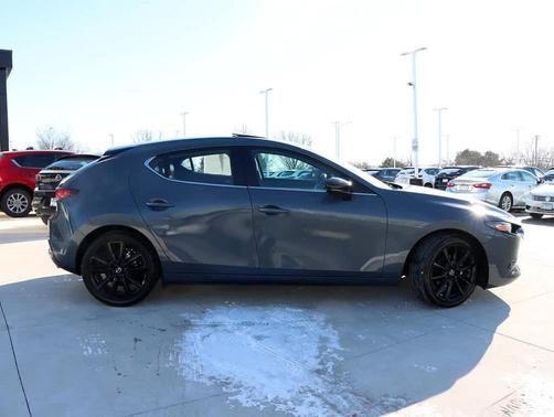 2023 Mazda Mazda3 2.5 S Carbon Edition