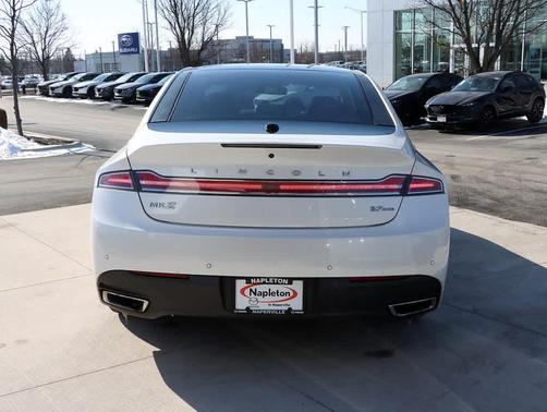 2016 Lincoln MKZ Base