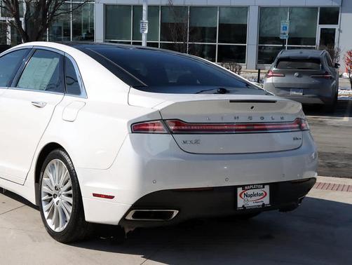 2016 Lincoln MKZ Base