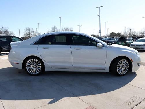 2016 Lincoln MKZ Base