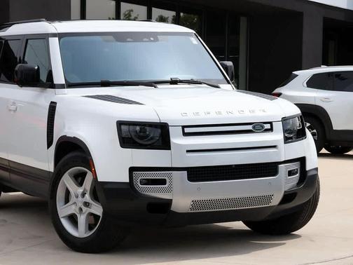 Fuji White 2020 Land Rover Defender 110 HSE