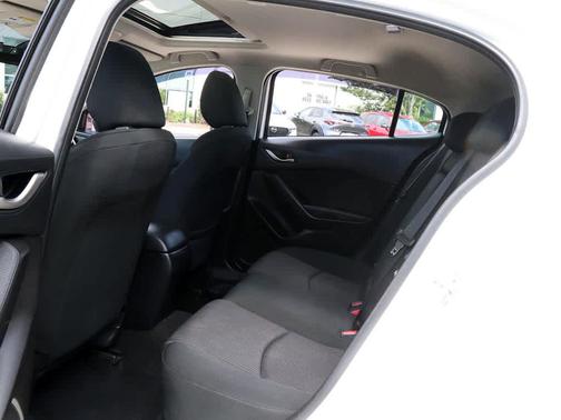2016 Mazda Mazda3 i Touring