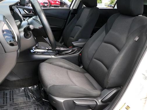 2016 Mazda Mazda3 i Touring