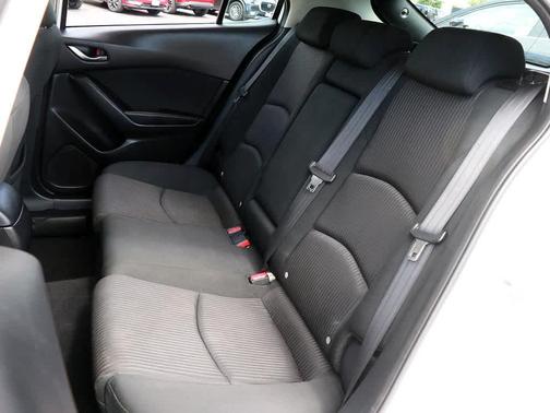 2016 Mazda Mazda3 i Touring