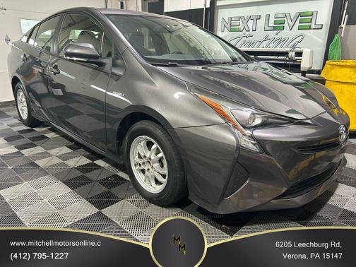 2016 Toyota Prius Two