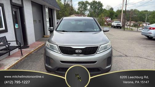 Titanium Silver 2015 Kia Sorento LX