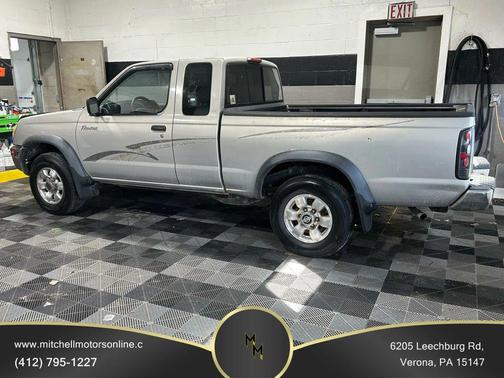 1999 Nissan Frontier XE