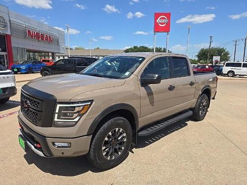 2024 Nissan Titan PRO-4X