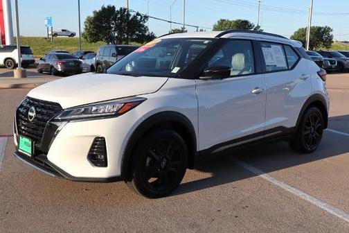 2024 Nissan Kicks SR