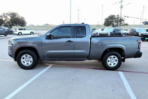 2023 Nissan Frontier S