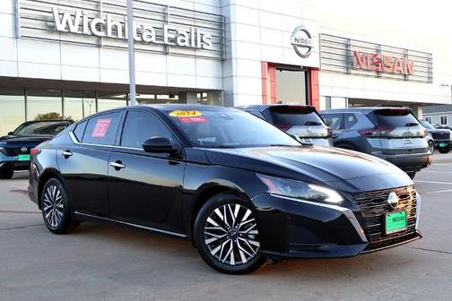 Black 2024 Nissan Altima 2.5 SV